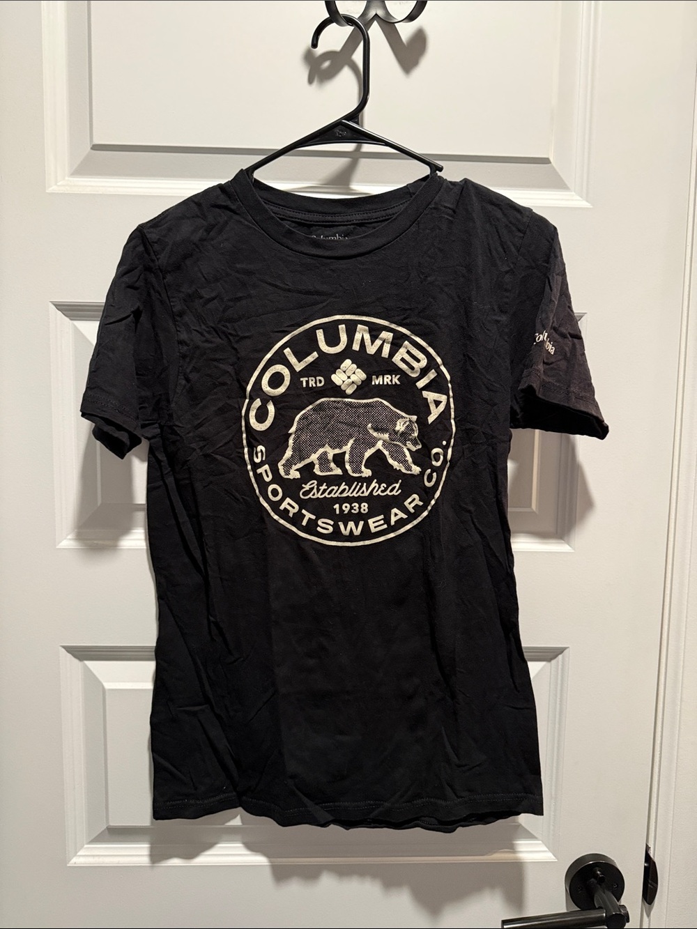 Columbia Black Short-Sleeve Logo Tee with Beige Graphic